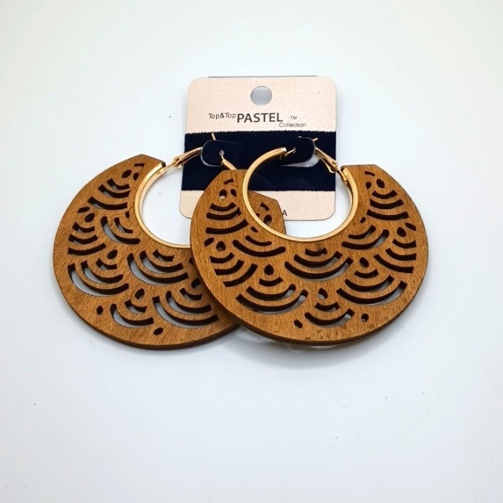 BROWN Wood round bohemian earrings